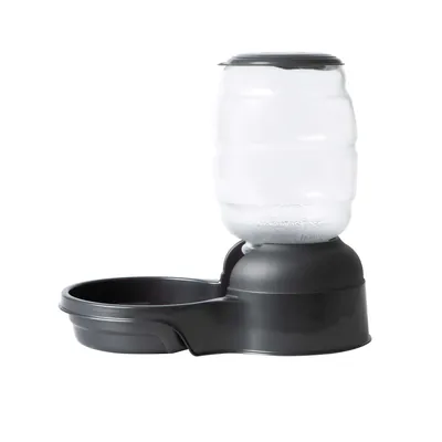 Alimentador por gravidade Petmate Replendish com garrafa transparente e base cinza